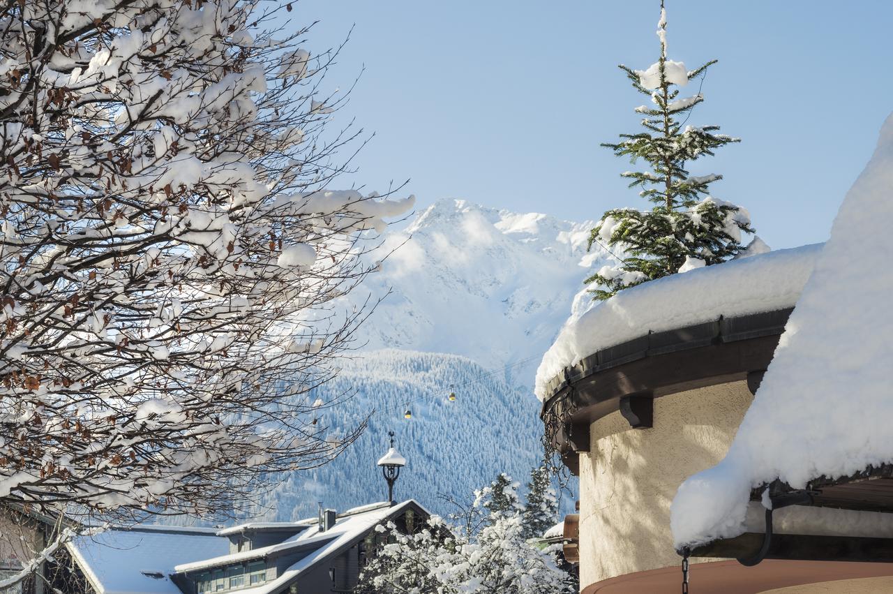 Hotel Alpenhof Kristall Mayrhofen Exterior photo